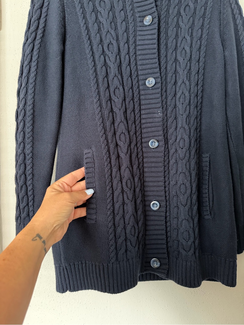 L.L. Bean 100% Cotton Cable Knit Long Button Front Cardigan Sweater Navy M REG - Picture 2 of 10